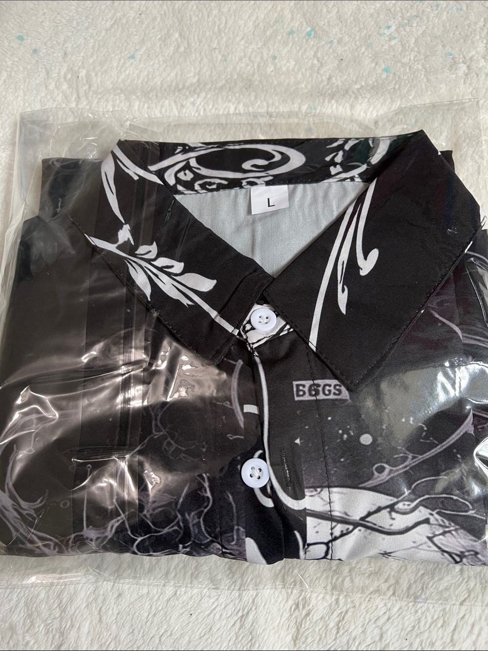 Black & White Patterned Men’s Button-Up Shirt - L